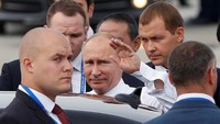 Sebelumnya, Presiden Rusia Vladimir Putin lebih dahulu tiba di Da Nang.