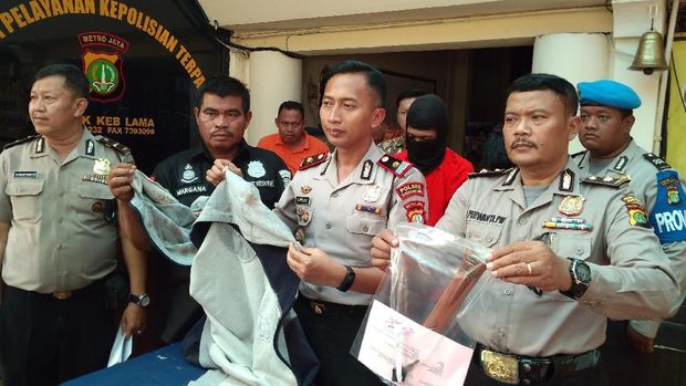 Barang bukti yang dimankan polisi.