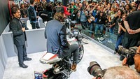 Dikatakan dari ketiga model ini, dua model KRGT-1 dan ARCH 1s akan mengusung sasis Carbon Fiber Mono-Cell sasis. Dan satu model ARCH Method 143 dipastikan akan diproduksi secara terbatas hanya akan ada 23 unit saja. EICMA/Istimewa.