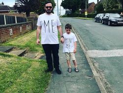 Potret Viral Baju Couple yang Super Kreatif