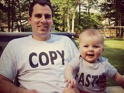 Potret Viral Baju Couple yang Super Kreatif