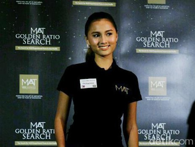 Wajah seseorang memenuhi Golden Ratio-nya juga apabila jarak dari garis rambut ke alis, dari alis ke rongga hidung, dan dari rongga hidung ke dagu sama. Tricia May Duncan dari Filipina pun mewakilinya. Foto: Anggi Mayasari / Wolipop