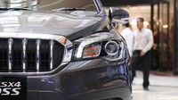 Ada 10 fitur baru yang disematkan Suzuki di SX4 S-Cross untuk memaksimalkan pengalaman berkendara yang berbeda.