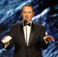 Di tengah euforia gerakan #MeToo yang bermula dari kasus pelecehan seksual di industri Hollywood, muncul kabar pada 2018 yang menyebut aktor Kevin Space sebagai salah satu pelakunya. Pemenang Oscars itu langsung dihujani gugatan terkait kejahahatan seksual dari 30 individu yang kebanyakan pria. (Foto: Frederick M. Brown/Getty Images)