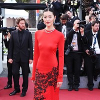 Liu Wen menjadi model berdarah China yang paling eksis di industri fashion dunia. Ia adalah model Asia pertama yang pernah masuk dalam daftar model dengan bayaran tertinggi versi Forbes. Liu jugalah yang menjadi model pertama dari China yang berjalan di fashion show Victorias Secret di tahun 2009. Foto: Dok. Getty Images