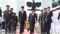 Tampak hadir pula Panglima TNI dan Kepala BIN mendampingi Jokowi (Foto: Dok. Sys Milla/Media Wapres)