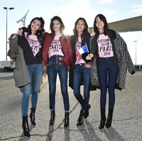 Fashion show tahunan Victorias Secret akan dihelat di Asia tahun ini, lebih tepatnya di Shanghai, China. Pertamakalinya mengambil tempat di Asia, 7 model berdarah China ini akan eksis di sana. Foto: Dok. Getty Images