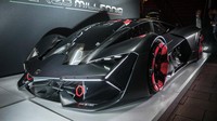 Bagian inti dari teknologi yang dikembangan bersama dengan MIT lainnya adalah konsep sumber tenaga dan powertrain mobil dengan menggunakan empat motor listrik yang terpasang di roda. Dengan didukung oleh supercapacitors dan perangt penyimpan energy yang terintegrasi ke dalam panel bodi, Lamborghini mengharapkan fitur tersebut mampu mendorong mobil sportnya melesat kencang dan jauh. Foto: Pool (Carsscoop)