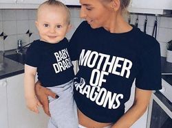 Potret Viral Baju Couple yang Super Kreatif