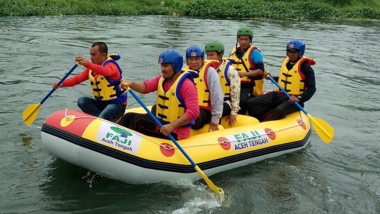 Foto: Arung jeram yang seru di akhir pekan (Dok FAJI Aceh Tengah/Istimewa) Foto: Arung jeram yang seru di akhir pekan (Dok FAJI Aceh Tengah/Istimewa)