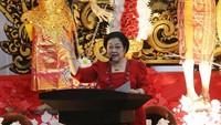 Megawati memasangkan I Wayan Koster dengan Tjokorda Oka atau Cok Ace. Pemilihan Cok Ace menurut Mega sudah dipertimbangkan setelah menyeleksi bakal calon lainnya.