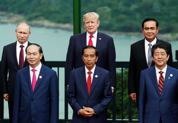 Keren, Jokowi Bersanding dengan Trump Hingga Putin