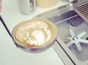 Pembeli Lempar Sup Panas ke Penjual hingga Penyajian Kopi yang Nyeleneh