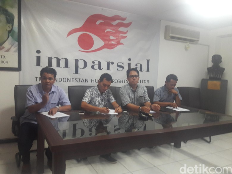 Koalisi Masyarakat Sipil Minta Jokowi Percepat Ganti Panglima TNI Koalisi Masyarakat Sipil Minta Jokowi Percepat Ganti Panglima TNI