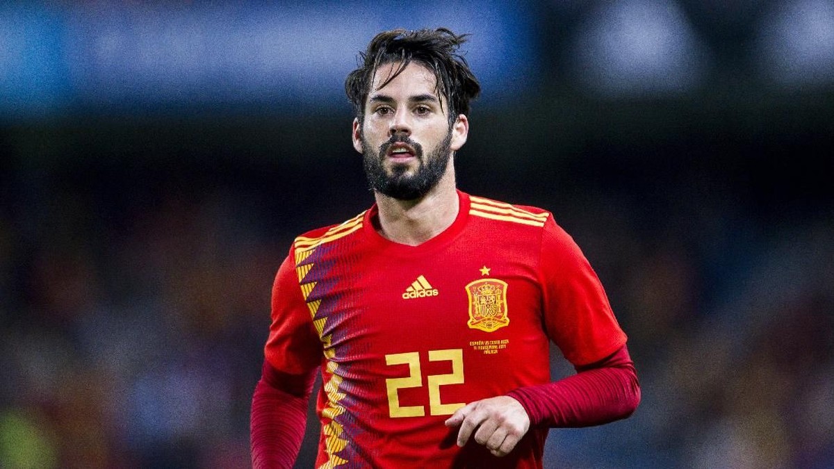 Isco saat membela Timnas Spanyol.  (Aitor Alcalde/Getty Images)