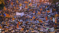 Polisi Kota Barcelona memprediksi jumlah massa yang menggelar aksi sebanyak 750.000 orang. (Foto: Dok. REUTERS/Javier Barbancho)