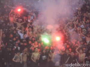 Oknum Bobotoh yang Bikin Persib Didenda Dilarang Lagi Nonton di Stadion