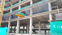 Pembangunan gedung baru ini dimulai pada Oktober 2016 lalu. Luas bangunan adalah seluas 14.000 meter persegi yang berada di kompleks Golkar seluas 21.606 meter persegi.