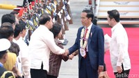 Selain ada tari-tarian juga saat prosesi penyambutan (Foto: Laily Rachev/Biro Pers Setpres)