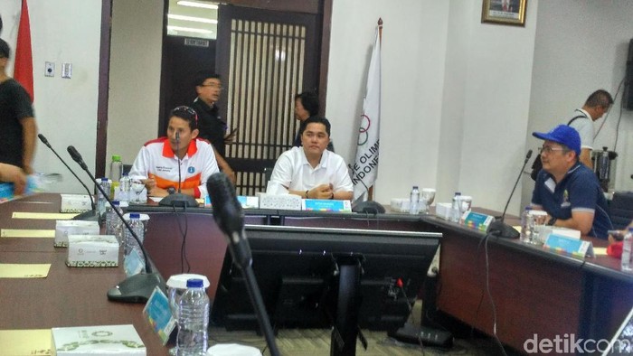 Sambut Asian Games 2018, Sandiaga Ingin PKL di GBK Tertata Rapi