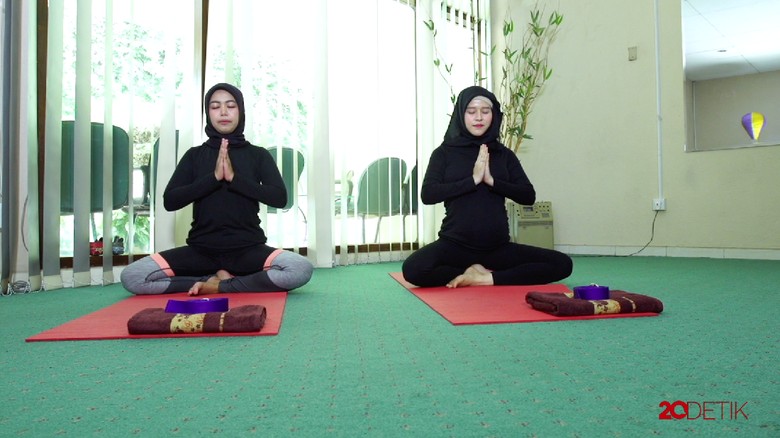 Prenatal Gentle Yoga, Ikhtiar Agar Persalinan Lancar. (Foto: 20Detik) Prenatal Gentle Yoga, Ikhtiar Agar Persalinan Lancar. (Foto: 20Detik)