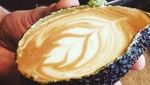 Nyeleneh! Kopi ini Disajikan dalam Centong Sayur hingga Kotak Smartphone