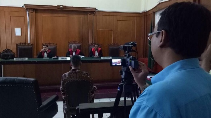 KY Jatim Pantau Sidang Henry J Gunawan