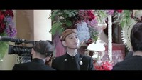 Tak ketinggalan, ayah Ethes yaitu Gibran Rakabuming Raka yang merupakan kakak Kaesang juga ikut disorot di vlog ini.  Foto: Pool