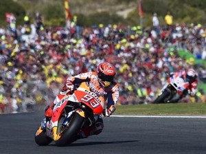 Video: Penyelamatan Gemilang Marquez di Tikungan Pertama
