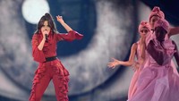 Ditemani penari latar, Camila membawkah hits-nya yakni Havana. Dave J Hogan/Getty Images for MTV/detikFoto.