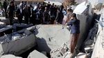 Foto: Isak Tangis Keluarga Korban Gempa Irak-Iran