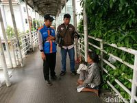 Sudinsos Jakpus Amankan Pengemis yang Bawa Emas dan Rp 23 Juta