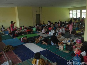 Ratusan Korban Banjir di Kabupaten Bandung Masih Mengungsi