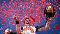 Marquez memastikan dirinya jadi juara dunia MotoGP 2017 setelah dia finis ketiga di MotoGP Valencia dan Andrea Dovizioso yang jadi pesaing terdekatnya gagal menuntaskan balapan. (Instagram @motogp)