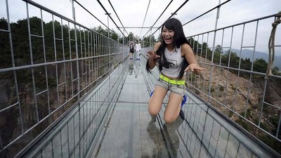 Yakin Kamu Punya Nyali? Jajal Dulu Jembatan Ini