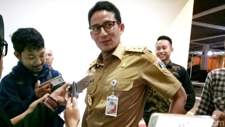 Sandi akan Fokus pada Pengentasan Kemiskinan di Paripurna DPRD Sandi akan Fokus pada Pengentasan Kemiskinan di Paripurna DPRD