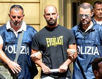 Kelompotan CasaPound yang ditangkap kepolisian Italia (AFP)