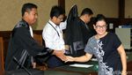 Foto: Ekspresi Miryam S Haryani Usai Divonis 5 Tahun Bui