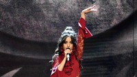 Camila saat tampil mengisi di ajang MTV EMA 2017 di London, Inggris. Ian Gavan/Getty Images for MTV/detikFoto.