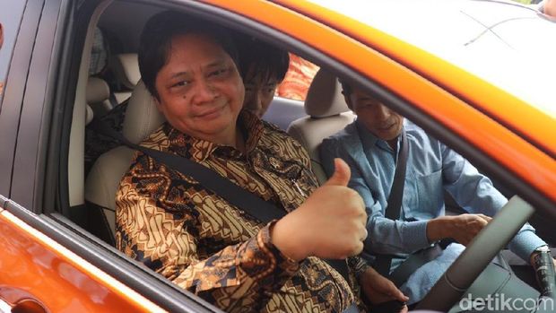 Beda dengan Mobil BBM, Mobil Listrik Tak Punya Ban Serep