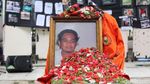 Peringati 19 Tahun Tragedi Semanggi dengan Tabur Bunga