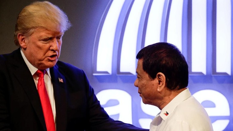 Duterte Salahkan Trump Atas Inflasi di Filipina Duterte Salahkan Trump Atas Inflasi di Filipina