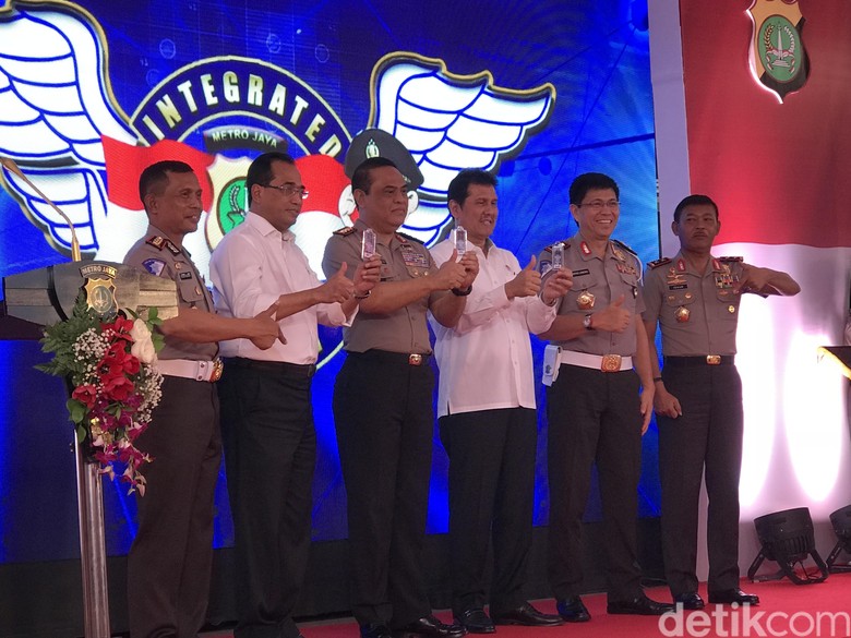 MenPANRB: Pelayanan Publik Berbasis IT Harus Jadi Ciri Khas RI MenPANRB: Pelayanan Publik Berbasis IT Harus Jadi Ciri Khas RI