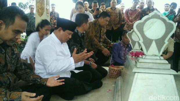 Prabowo di TMP Kusumanegara, Yogyakarta. 
