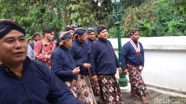 Ziarah di Yogya untuk Persiapan Pilpres 2019? Begini Jawaban Prabowo Ziarah di Yogya untuk Persiapan Pilpres 2019? Begini Jawaban Prabowo