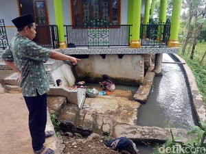 Warga Rahong Cianjur Keluhkan Limbah Pabrik Kulit