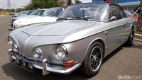 Ini mobil Volkswagen Karmann Ghia Type 34 yang telah direstorasi dan dikembalikan seperti aslinya.