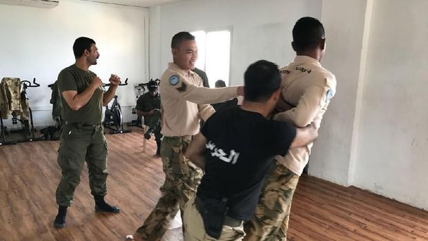 Satgas Peace Keeper PM TNI Beri Pelatihan Polisi Lebanon