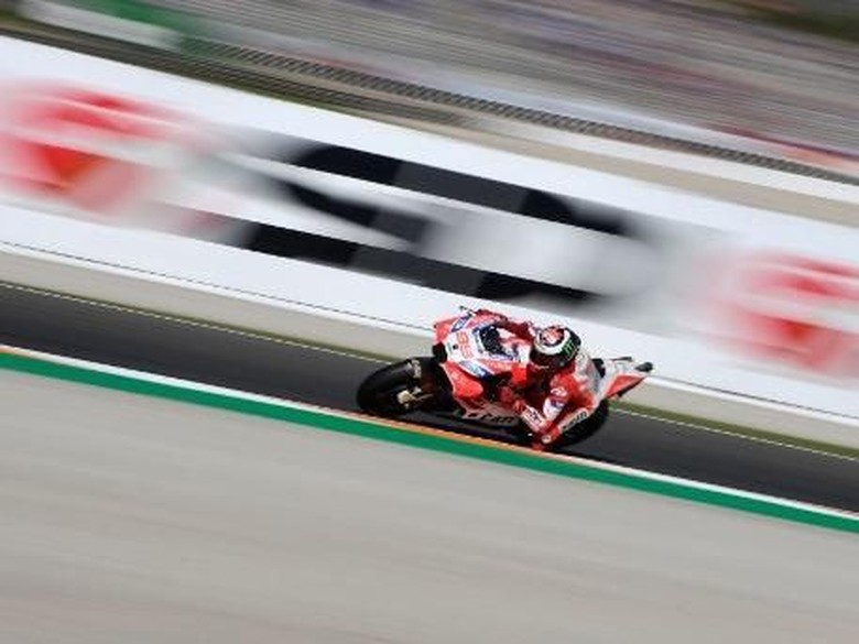 Pembangkangan Lorenzo di Ricardo Tormo Pembangkangan Lorenzo di Ricardo Tormo