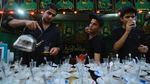 Foto: Melihat Ritual Cambuk Diri di Irak